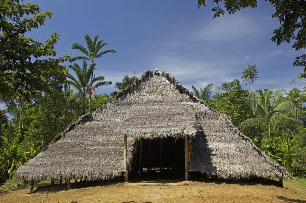 Versammlungshaus der Indigenas in Kolumbien