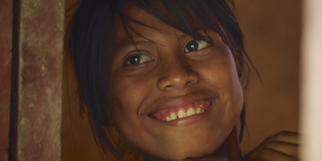 Porträt einer Einheimischen auf der Halbinsel Guajira, Kolumbien